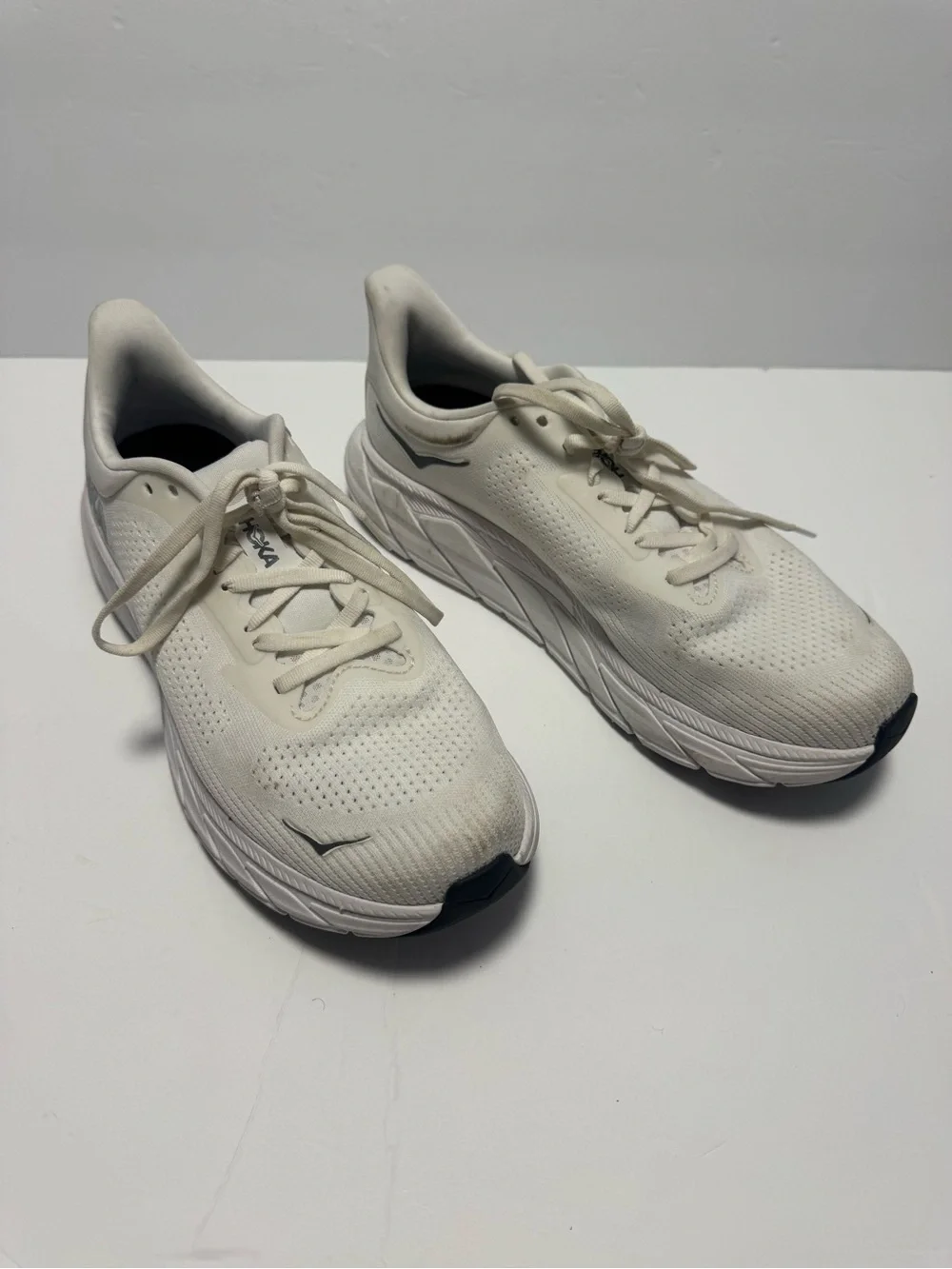Hoka One One Arahi 7 Clifton 9 Size 8.5 Men's